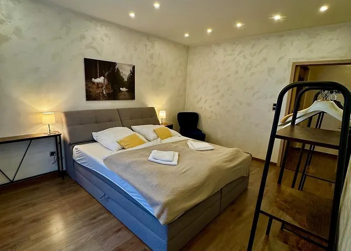 Rustica - Modern Nest Apartements Appartement